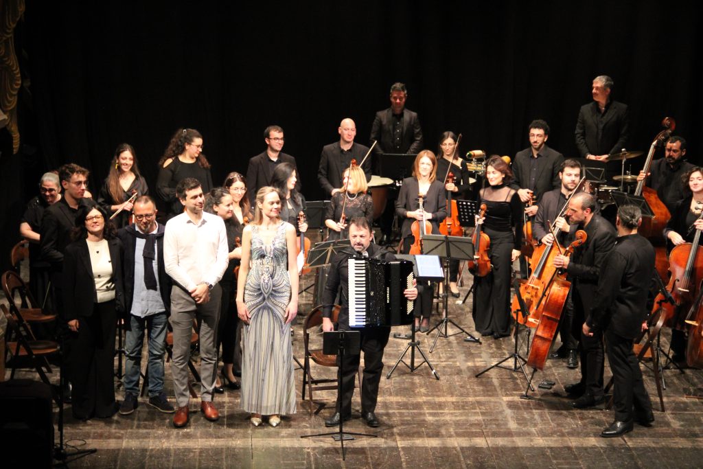 Mirco Patarini, conductor Alessandro Cedrone Musici Lirienses string orchestra.