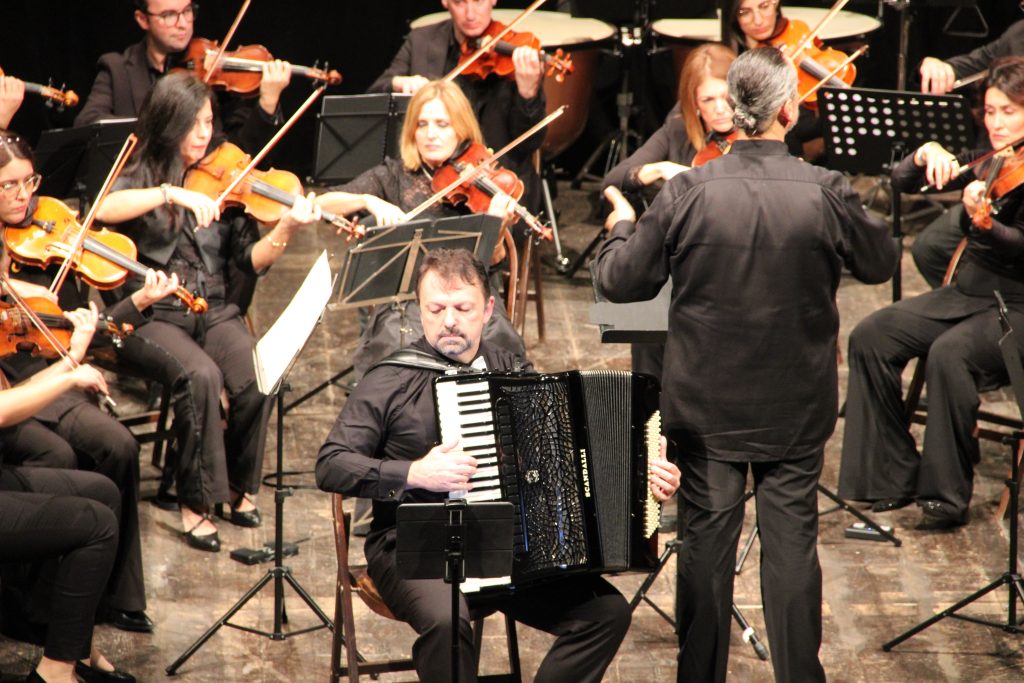Mirco Patarini, conductor Alessandro Cedrone