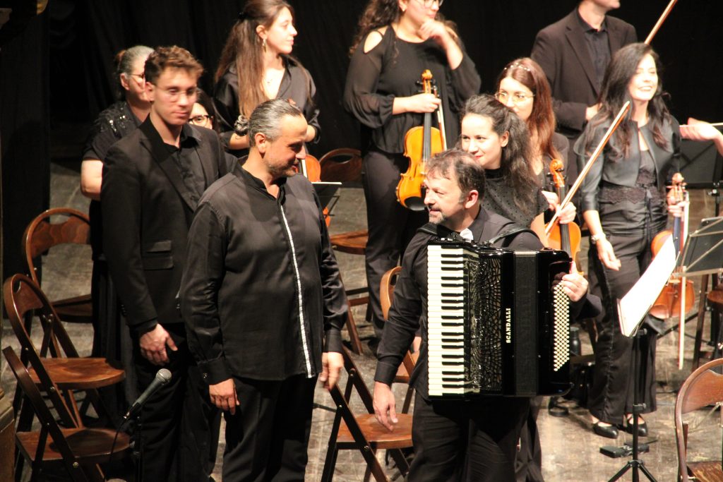 Mirco Patarini, conductor Alessandro Cedrone Musici Lirienses string orchestra.