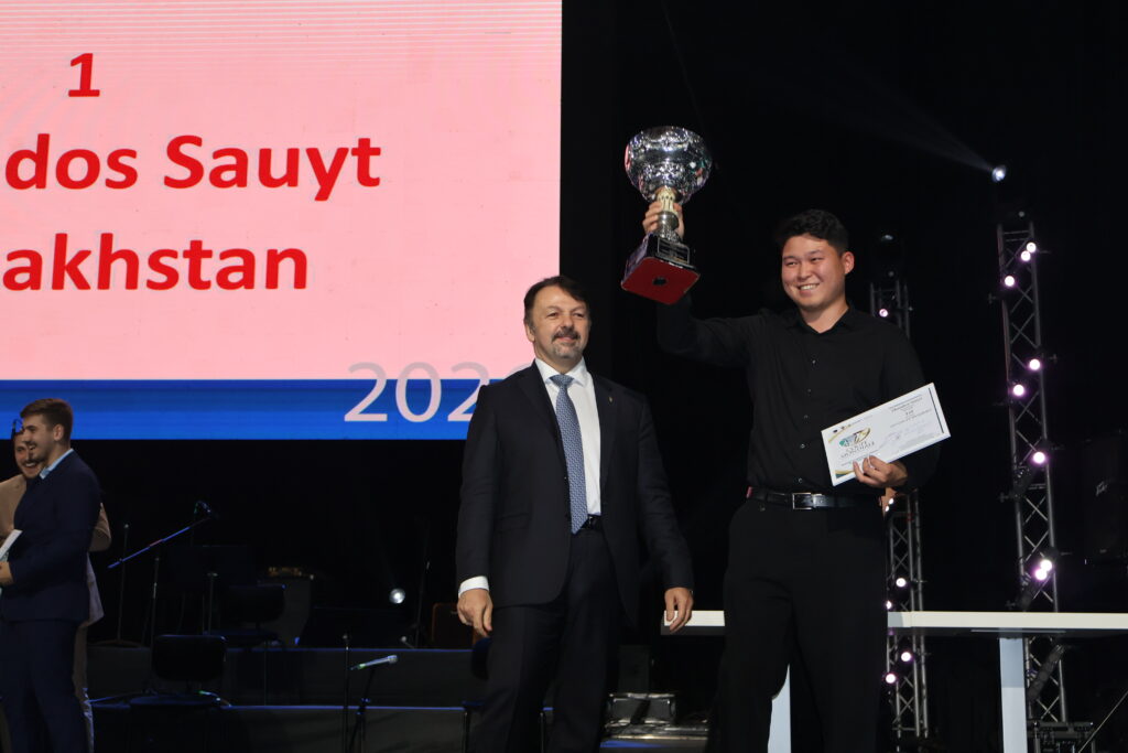 Zhandos Sauyt (Kazakhstan)