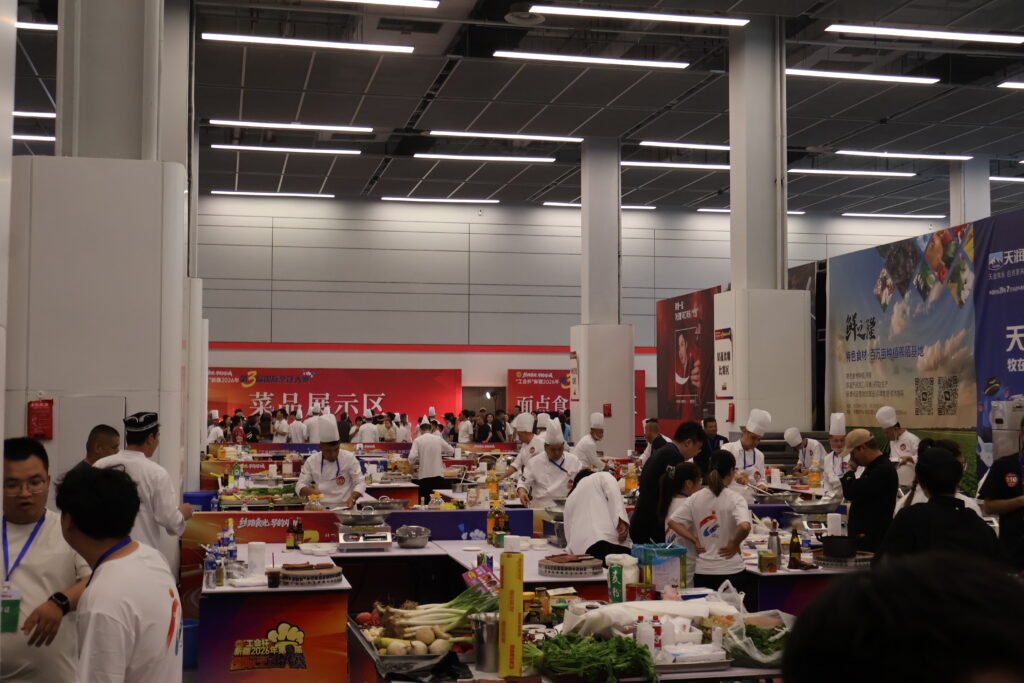 lots of chefs working