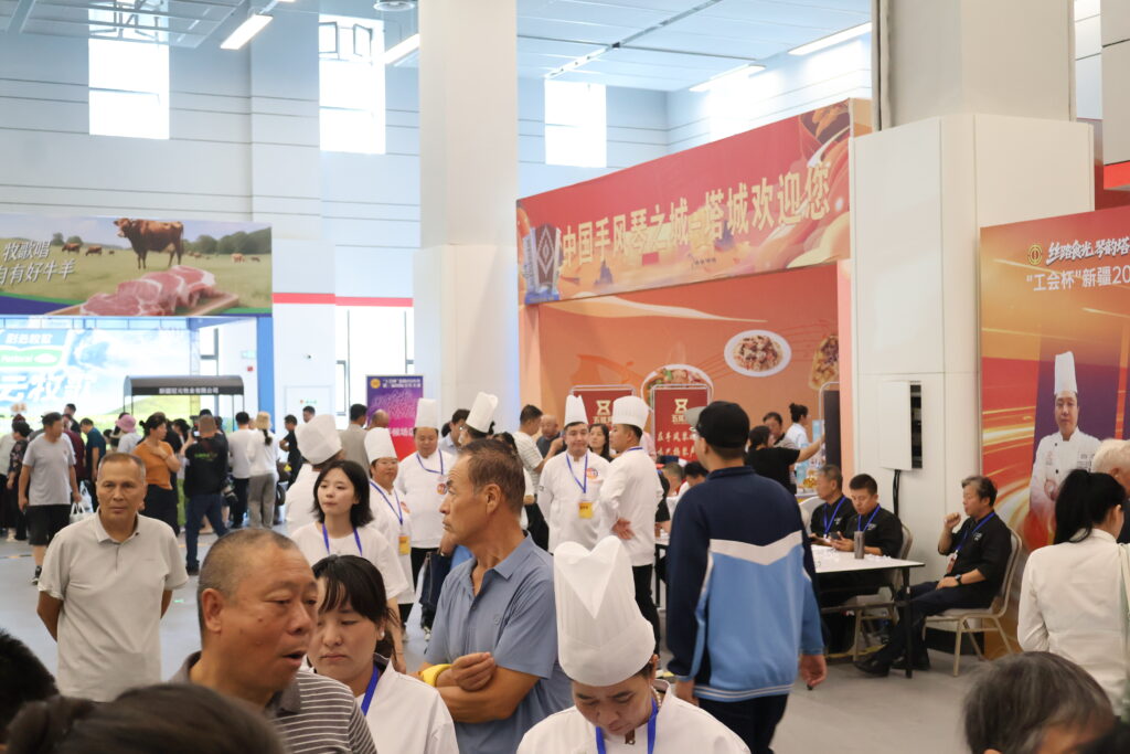 lots of chefs working