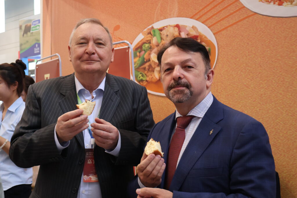 Harley Jones and Mirco Patarini enjoying food tasting