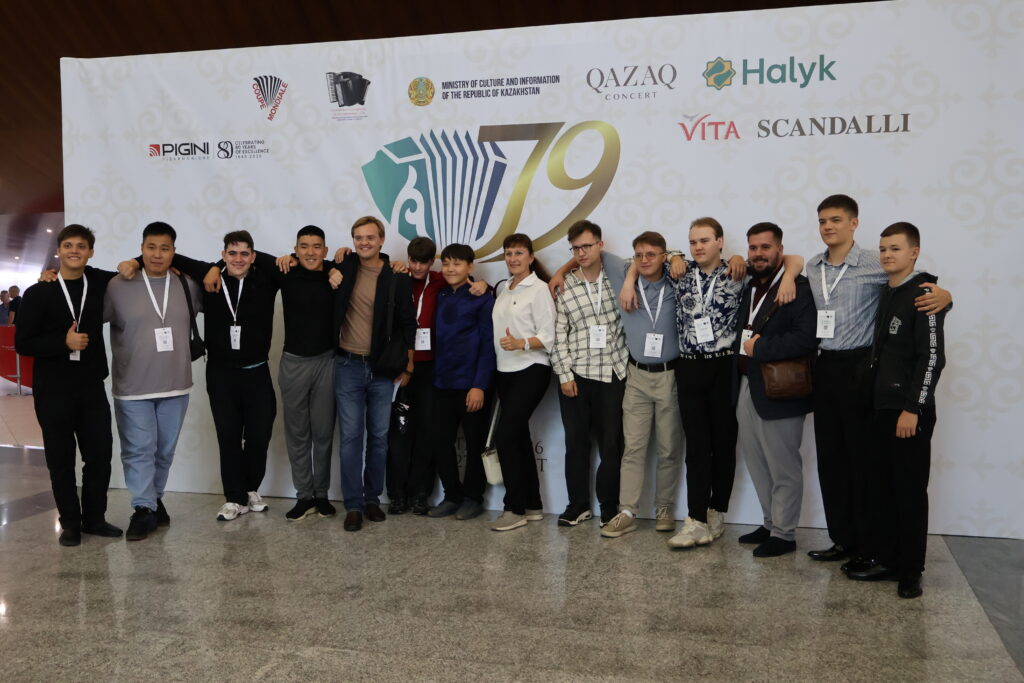 candidates in the foyer