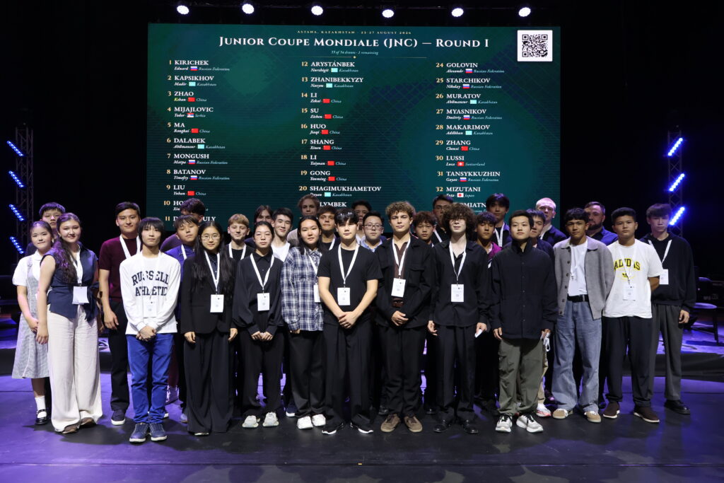 Junior Coupe Draw - another very large category