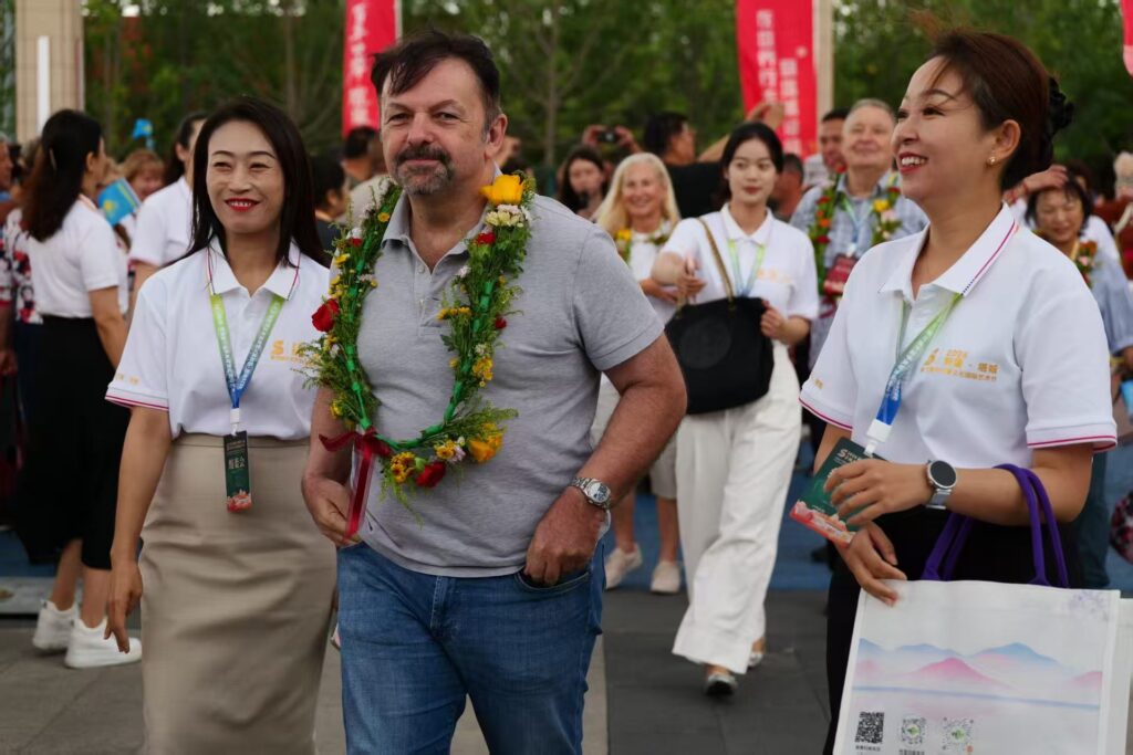 Jin Na Vice‑Mayor Tacheng, Mirco Patarini, Cheng Moxuan Tacheng Municipal Party Committee Director, Publicity
